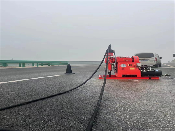 嵊州马路路基路面开裂下沉注浆加固灌浆